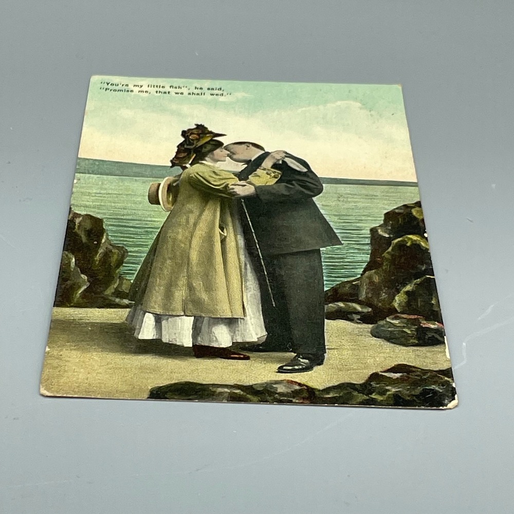 Vintage 1908 Valentine Postcard Romantic Couple Kissing Conroe Texas Postmark